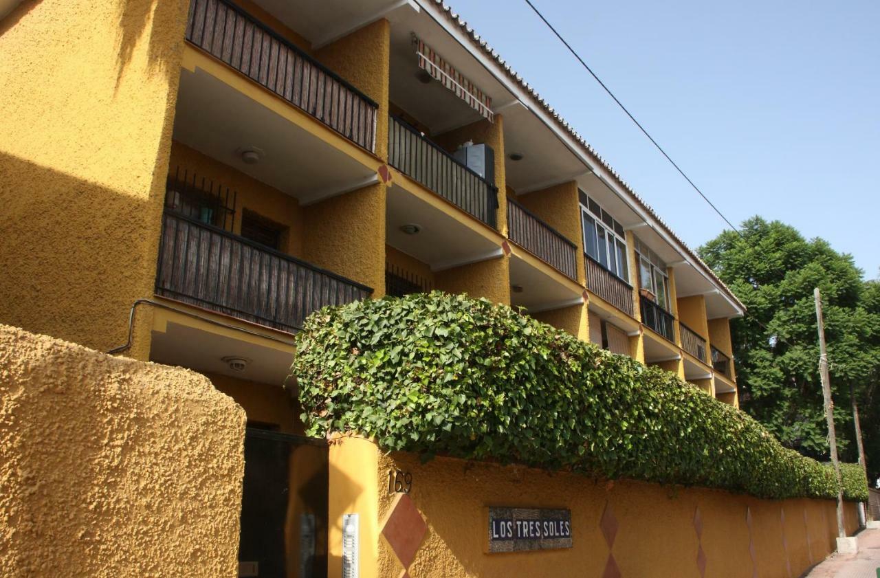 Apartamento Los Tres Soles Málaga Extérieur photo