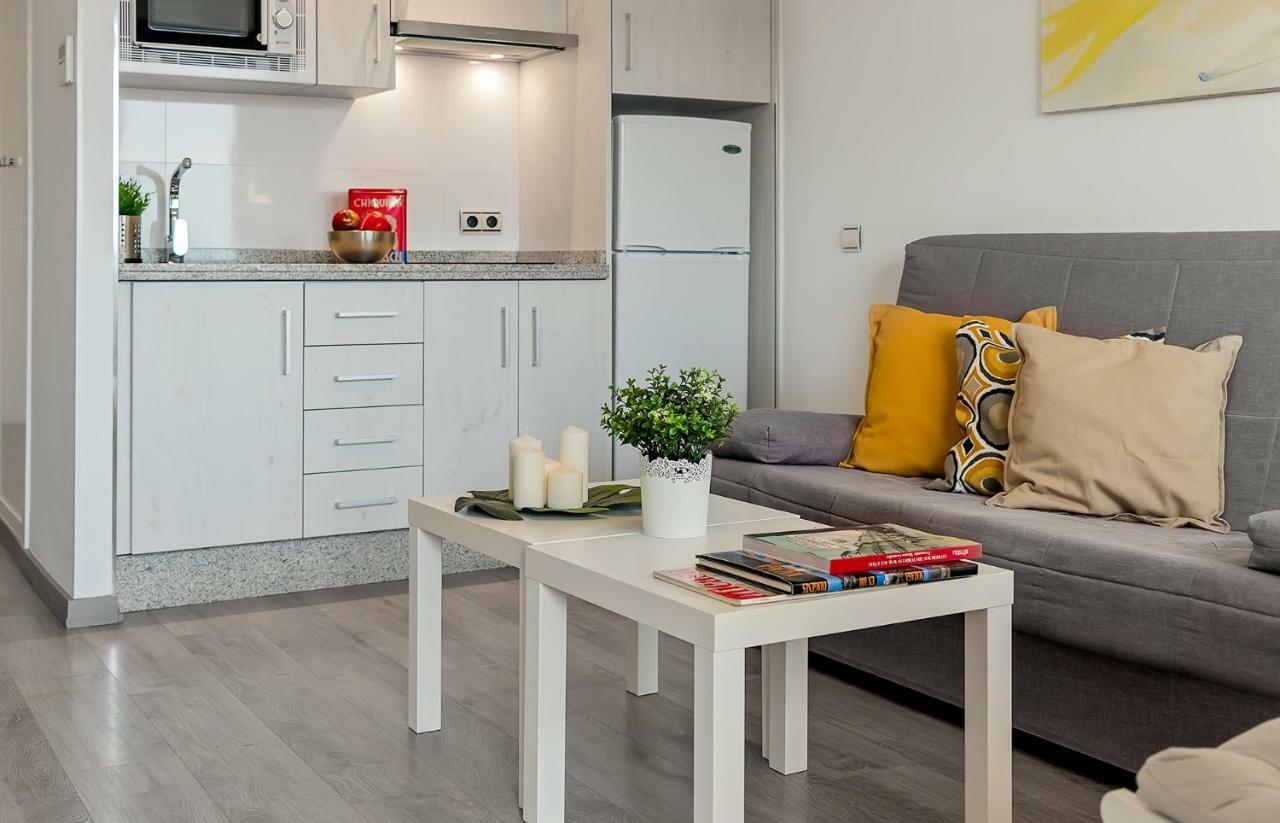 Apartamento Los Tres Soles Málaga Extérieur photo