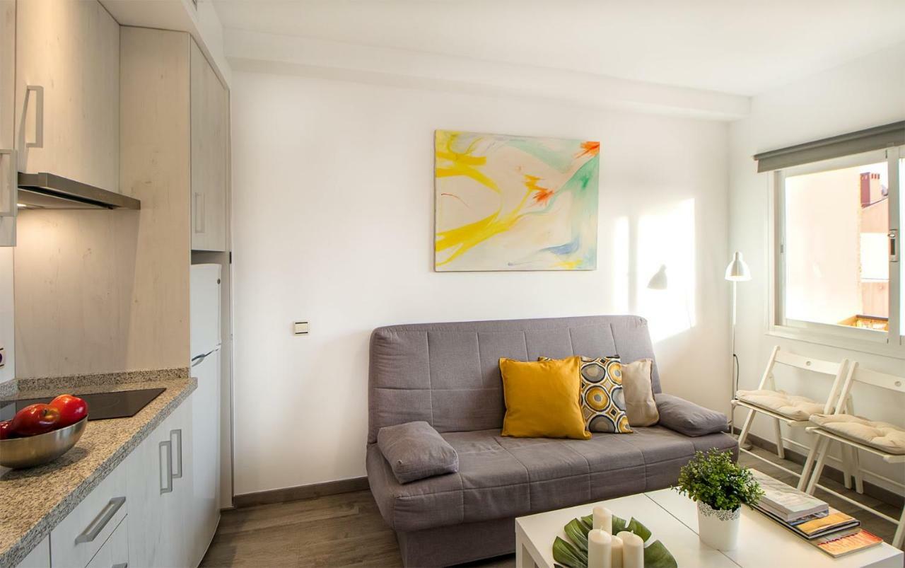Apartamento Los Tres Soles Málaga Extérieur photo