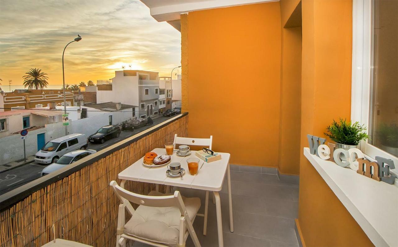 Apartamento Los Tres Soles Málaga Extérieur photo